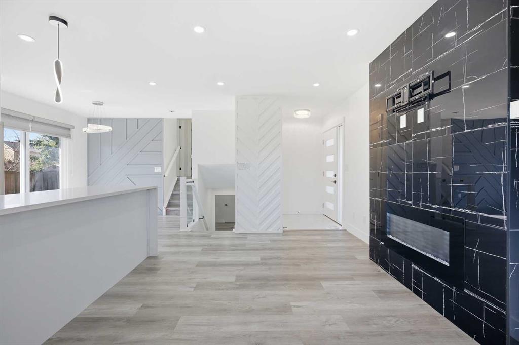 248 Castledale Way NE, Calgary, Alberta, T3J 2A2