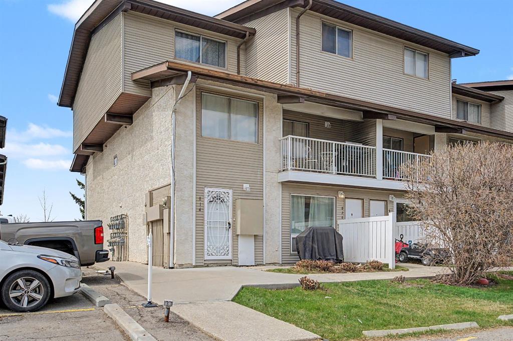 #814 200 Brookpark Drive SW, Calgary, Alberta, T2W 3E5