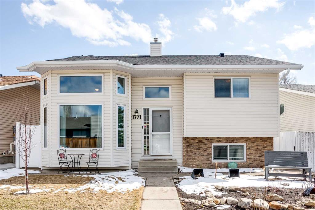 1771 Meadowbrook Drive SE, Airdrie, Alberta, T4A 2A4