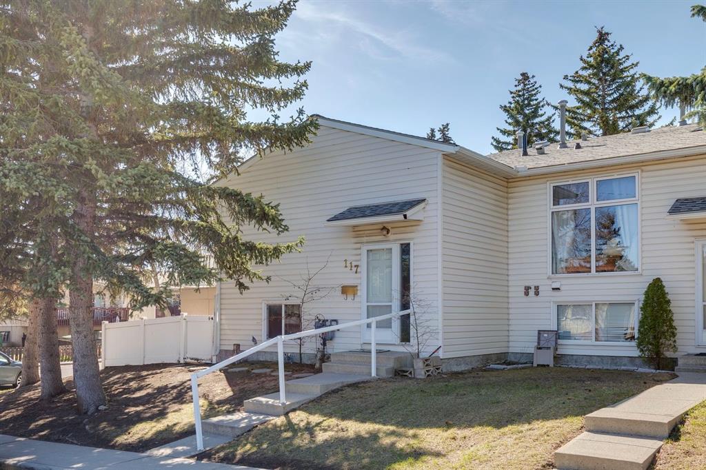 117 Sabrina Way SW, Calgary, Alberta, t2w 4j4