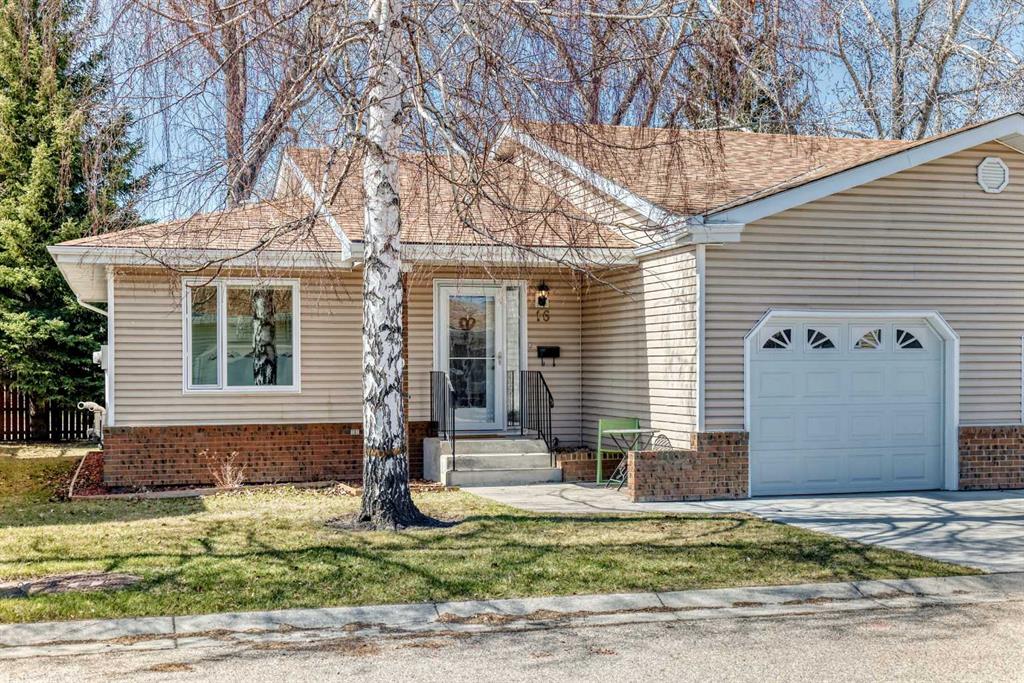 16 Vandoos Gardens NW, Calgary, Alberta, T3A 4W4