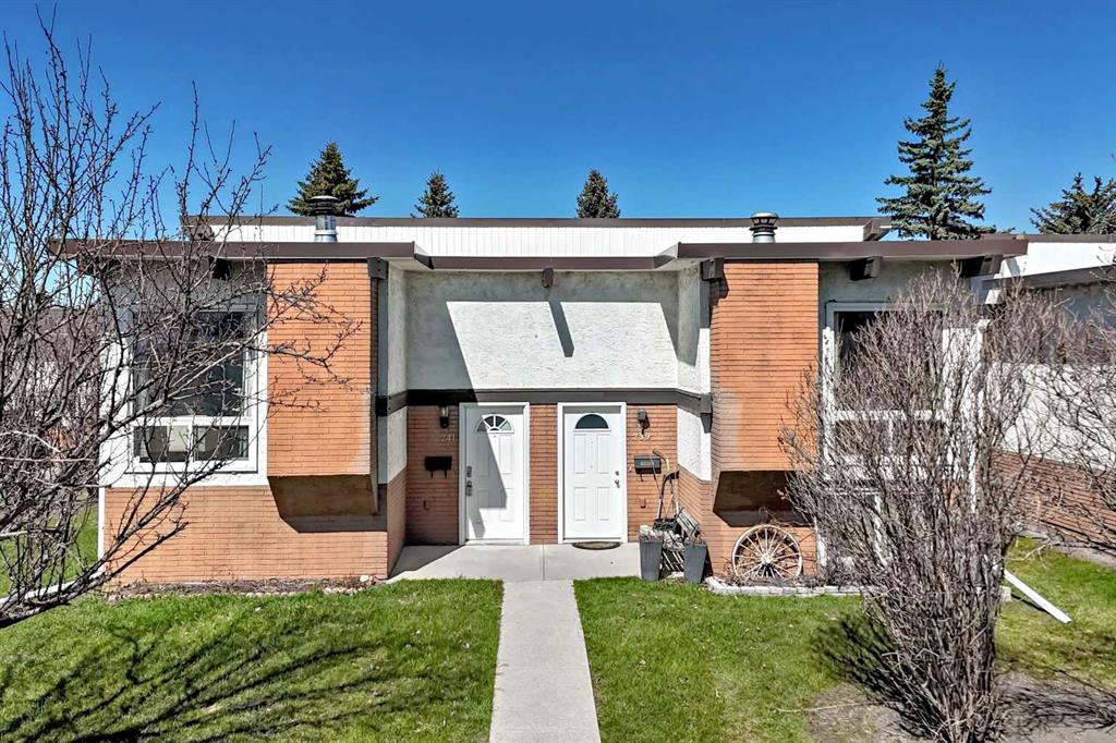 241 Pinemont Road NE, Calgary, Alberta, T1Y2R4