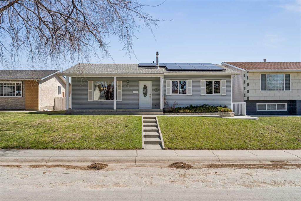 320 Whiteview Road NE, Calgary, Alberta, T1Y 1P8