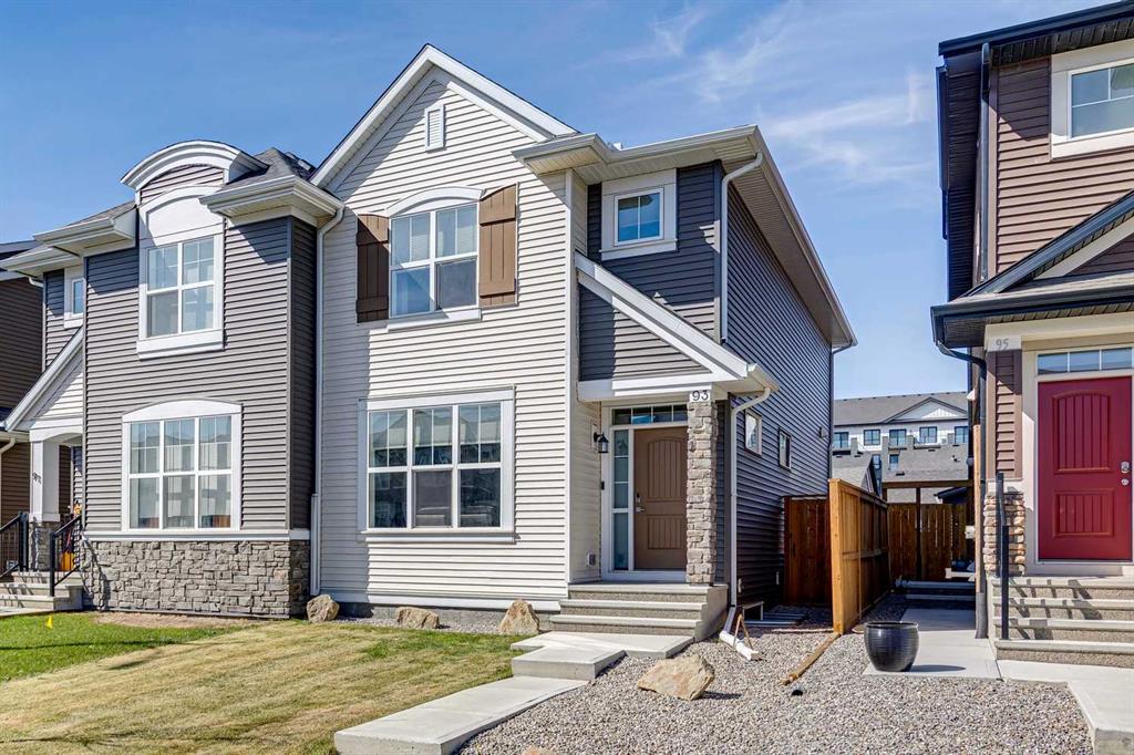 93 Wolf Gate, Okotoks, Alberta, T1S 5T9