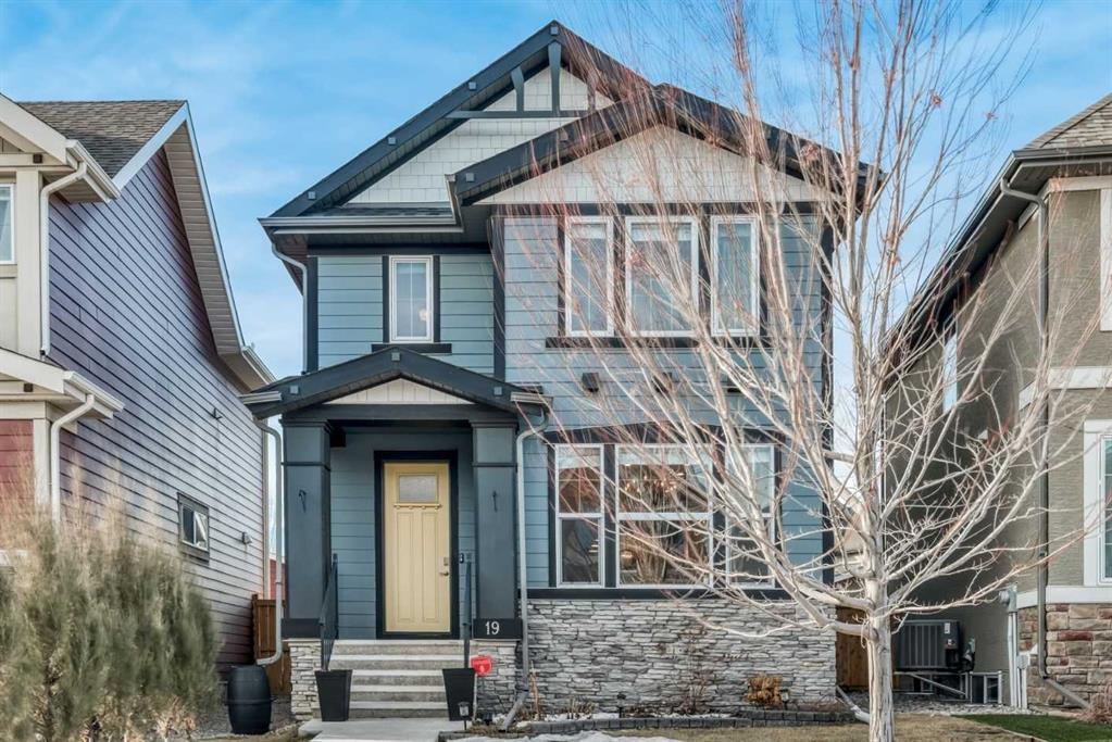 19 Marquis Gardens SE, Calgary, Alberta, T3M 1Z9