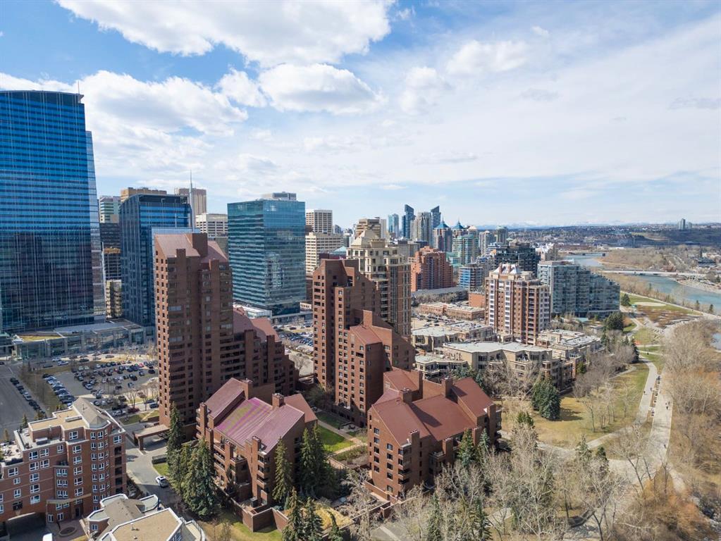 #902A 500 Eau Claire Avenue SW, Calgary, Alberta, T2P 3R8