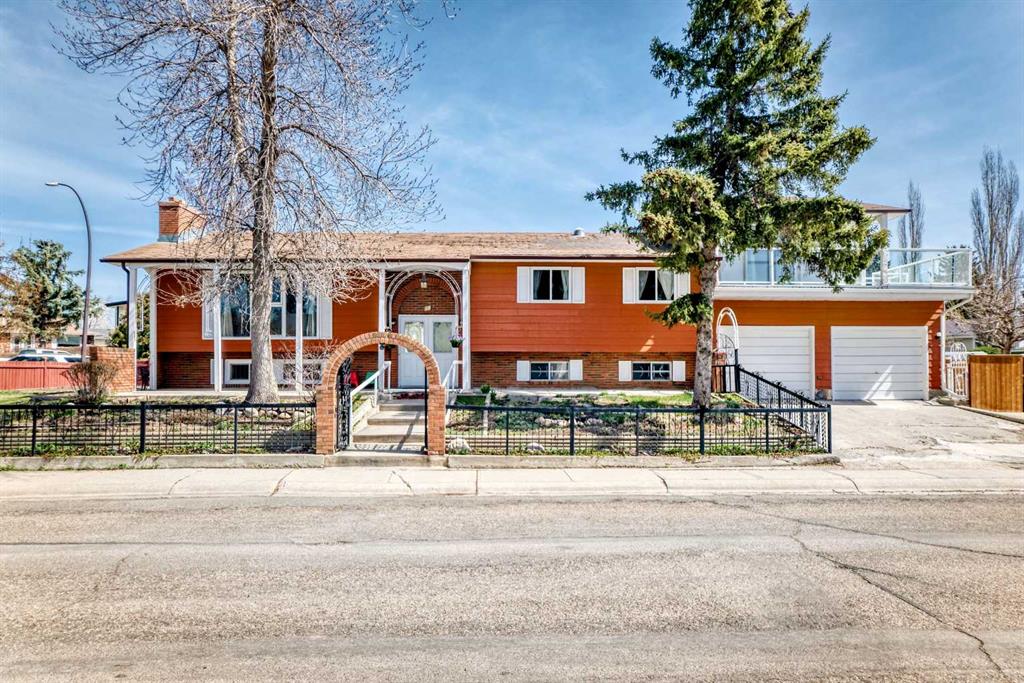451 Huntbourne Hill NE, Calgary, Alberta, T2K 5G7