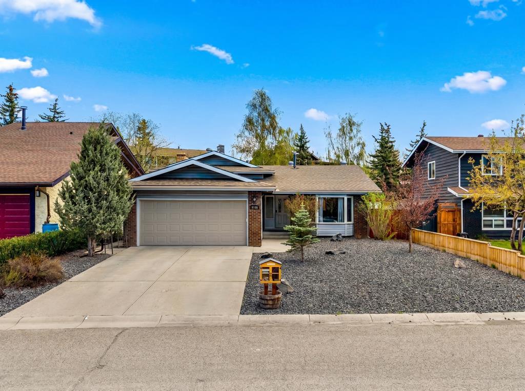 6108 Dalcastle Link NW, Calgary, Alberta, T3A 2P5