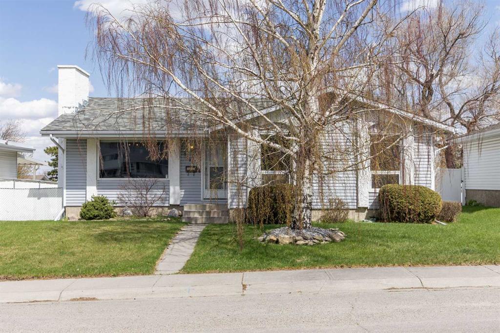 7720 Hunterquay Road NW, Calgary, Alberta, T2K 4T8