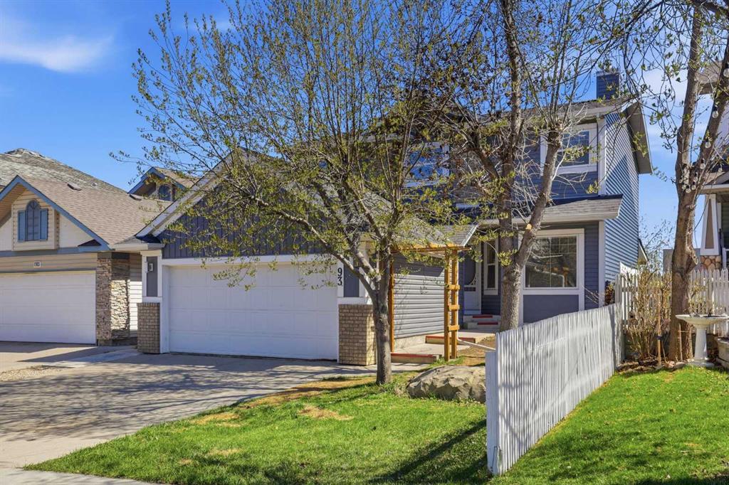 93 Somerglen Park SW, Calgary, Alberta, T2Y3M5