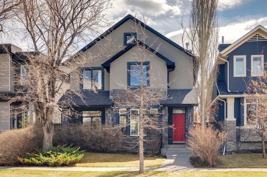 2405 Bowness Road NW, Calgary, Alberta, T2N 3L8