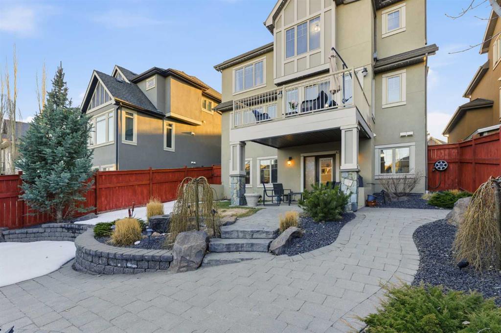 52 Aspen Summit Drive SW, Calgary, Alberta, T3H 0E8