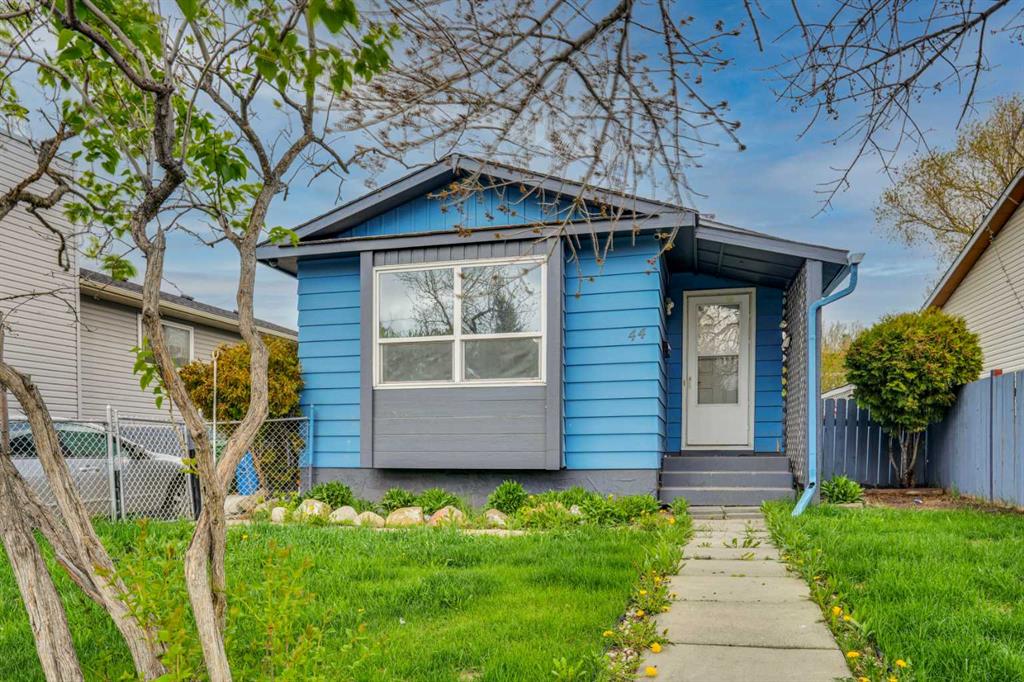 44 Falmead Road NE, Calgary, Alberta, T3J1G8
