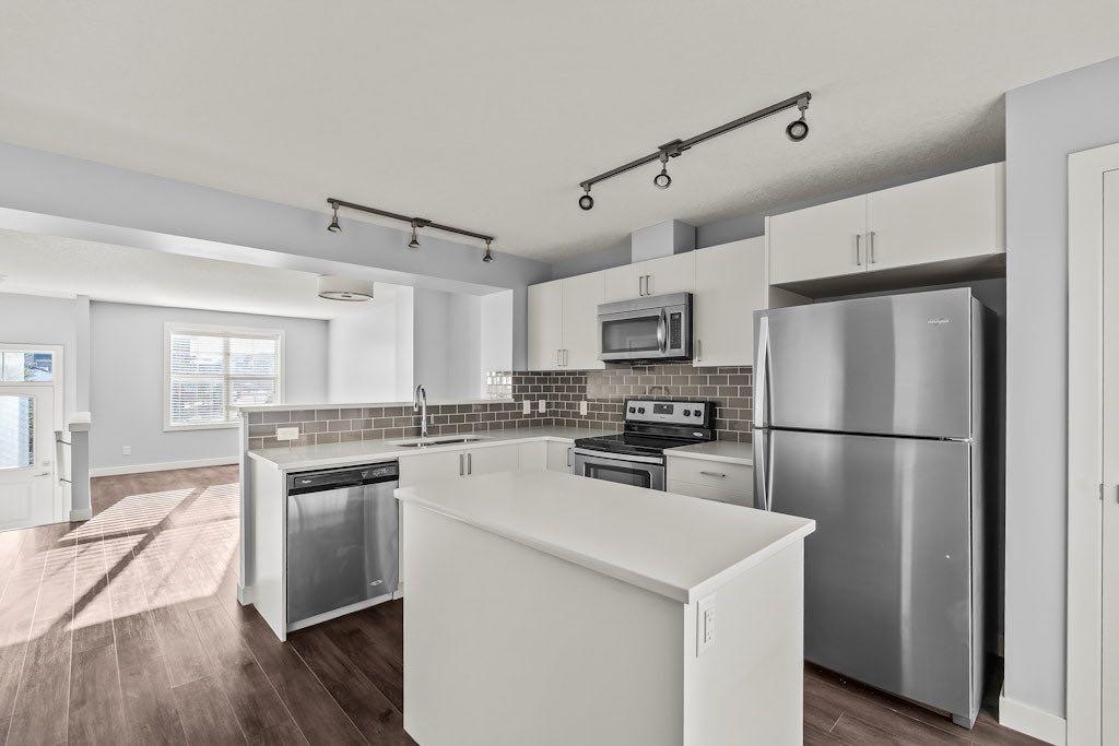 4 Evanscrest Gardens NW, Calgary, Alberta, T3P 0S1