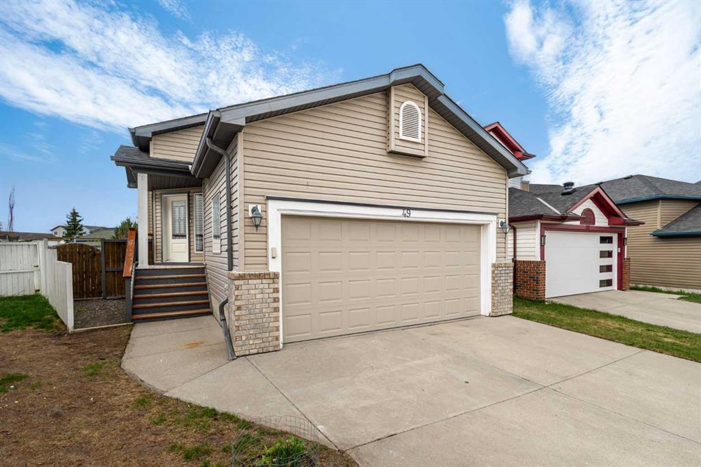 49 Martin Crossing Green NE, Calgary, Alberta, T3J 3P1