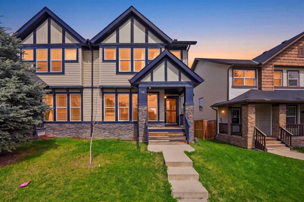 39 Panora Square NW, Calgary, Alberta, T3K 0R8