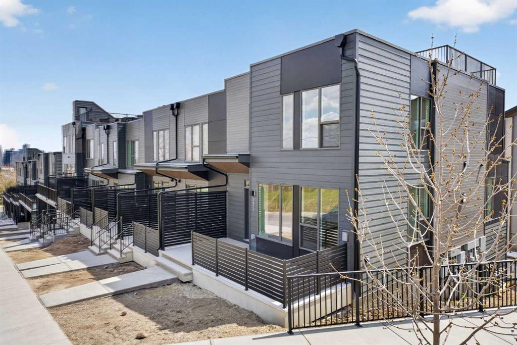2537 Sovereign Crescent SW, Calgary, Alberta, T3C 3Y3