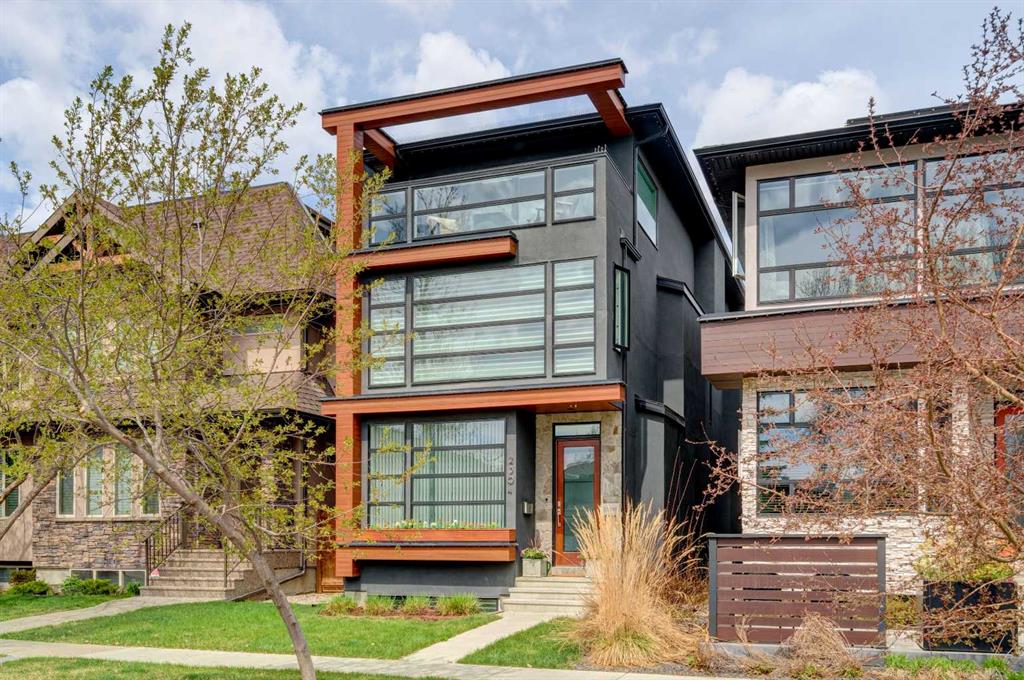 2304 4 Avenue NW, Calgary, Alberta, T2N 0N9