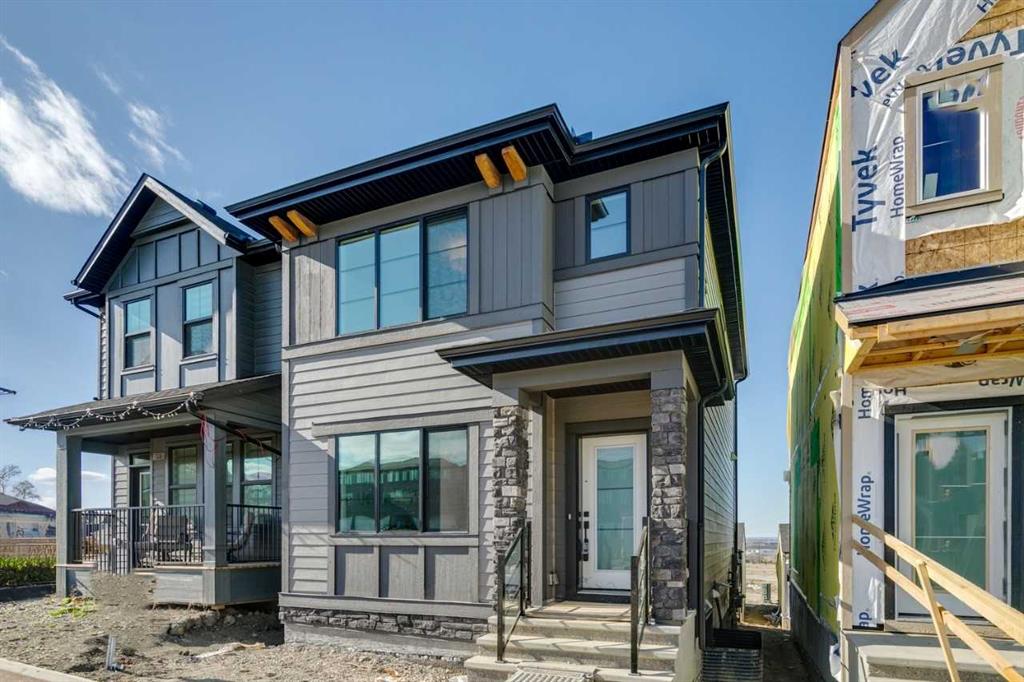 49 Bluerock Hill SW, Calgary, Alberta, T2Y 0V7