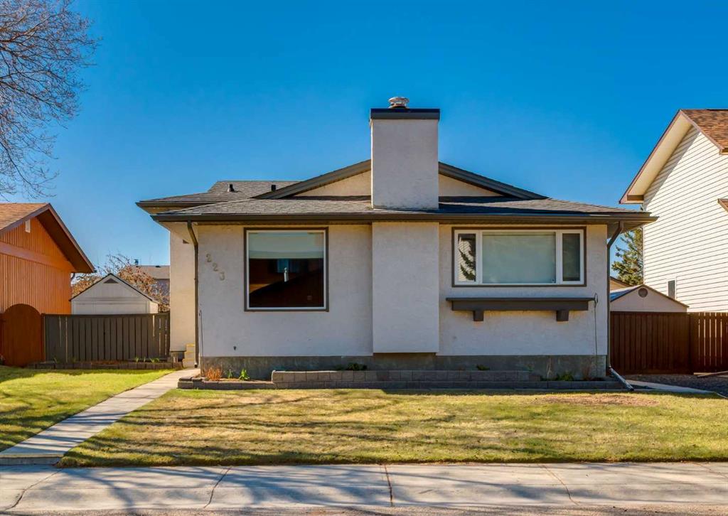 223 Cedarwood Road SW, Calgary, Alberta, T2W 3G8