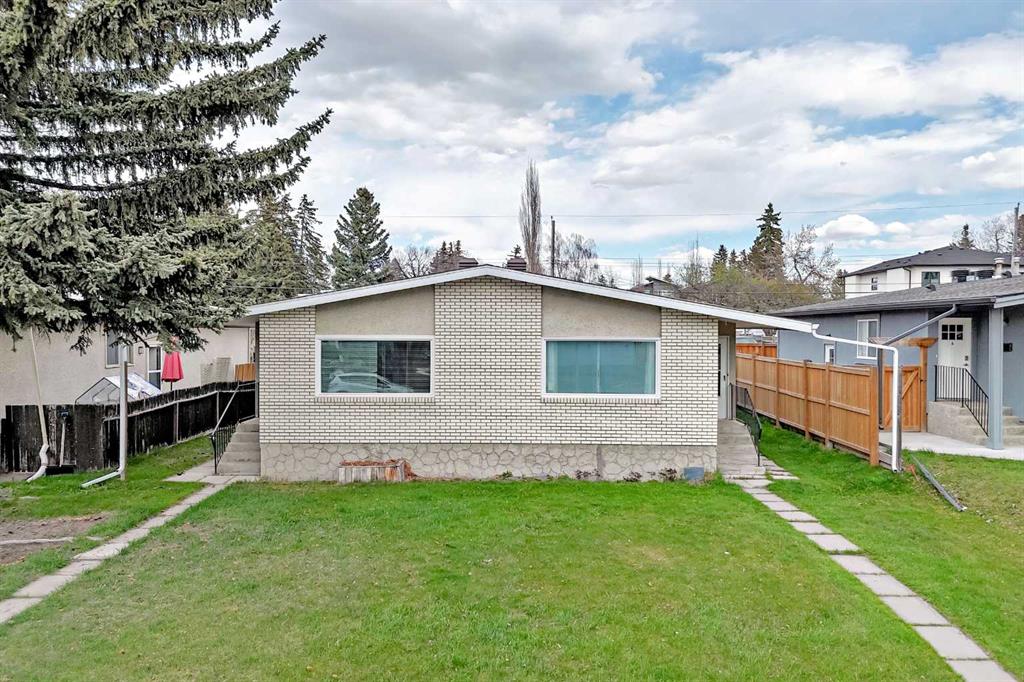 2822 43 Street SW, Calgary, Alberta, T3E 3N7