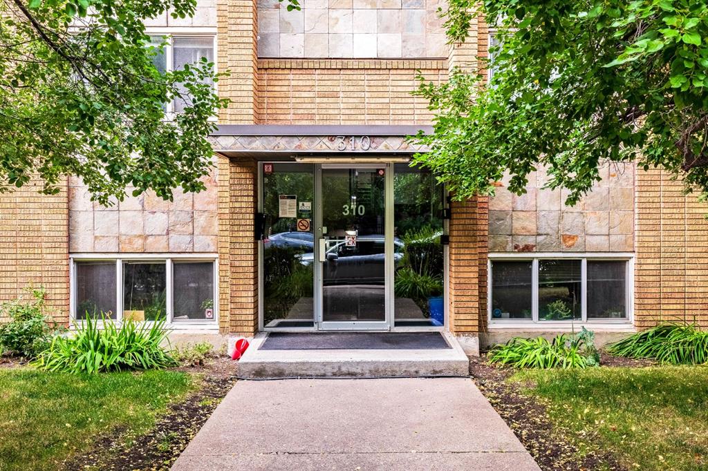 #4 310 22 Avenue SW, Calgary, Alberta, T2S0H4