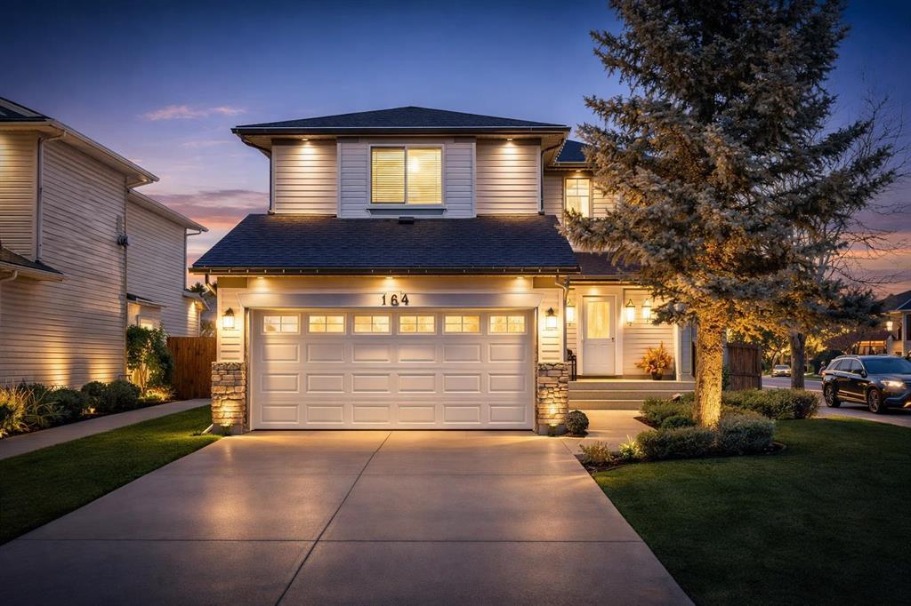 164 West Lakeview Circle, Chestermere, Alberta, T1X 1H7