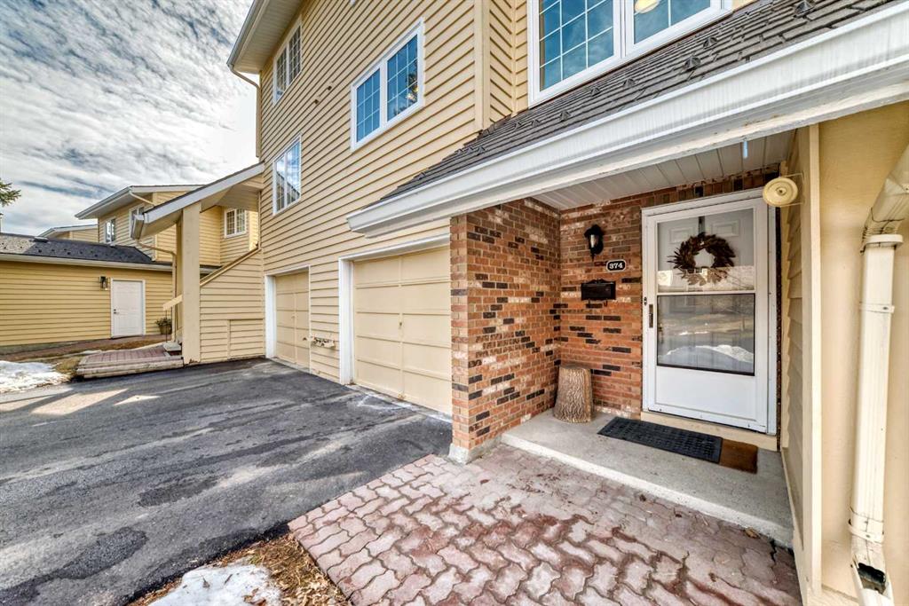 374 Point Mckay Gardens NW, Calgary, Alberta, T3B 4V8