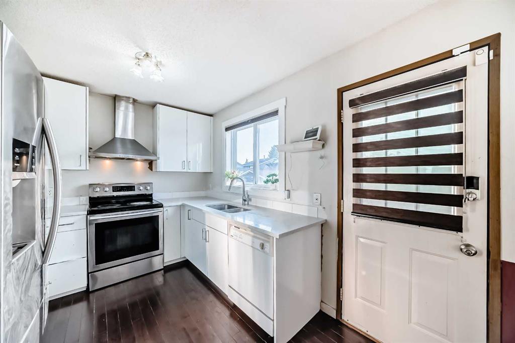 11 Martinwood Road NE, Calgary, Alberta, T3J 3G6