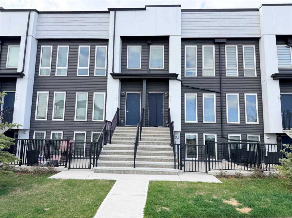 450 Seton Circle SE, Calgary, Alberta, T3M 3H1