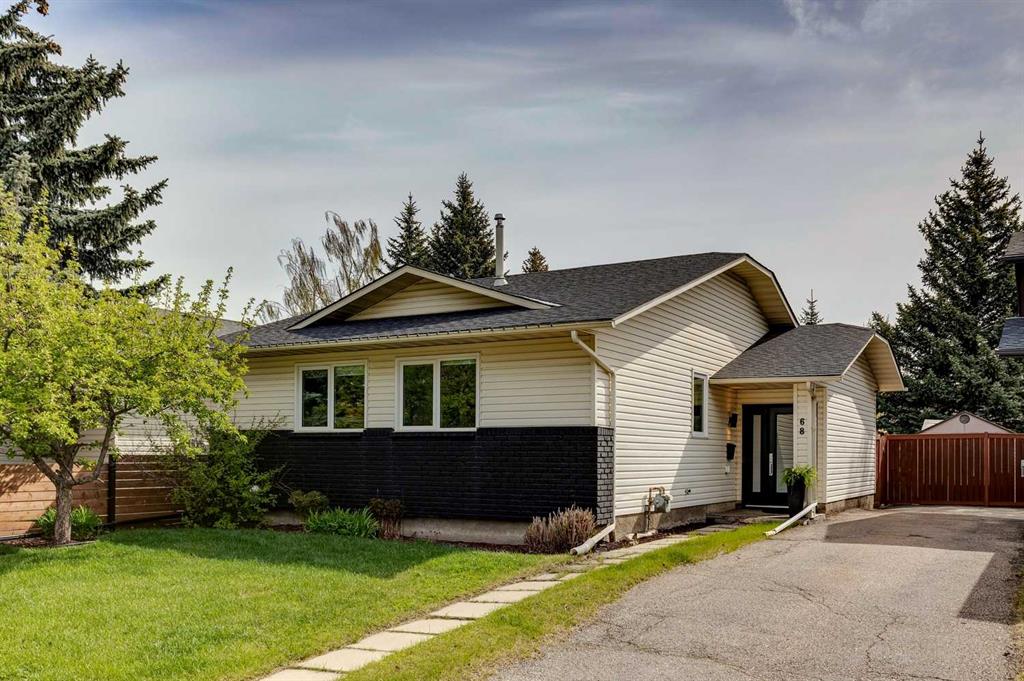 68 Woodmont Rise SW, Calgary, Alberta, T2W 4L5