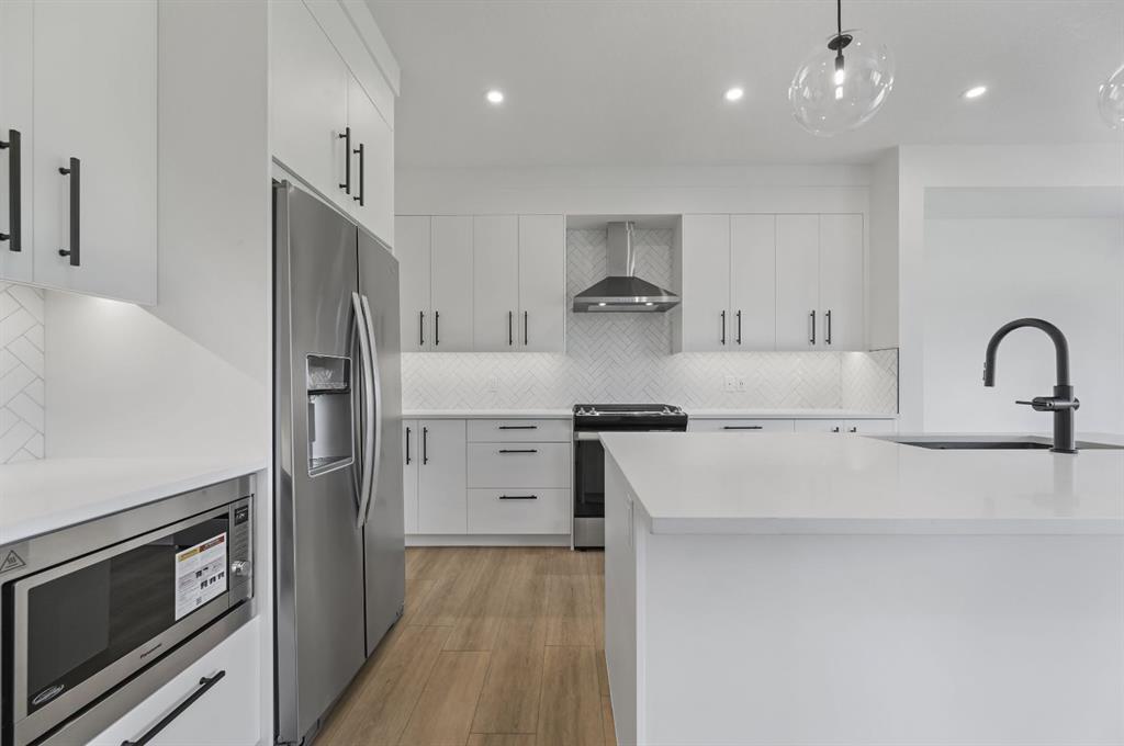 135 Walgrove Bay SE, Calgary, Alberta, T2X 4Y7