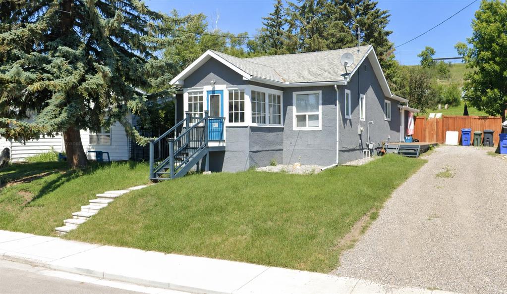 18 Maple Street, Okotoks, Alberta, T1S 1J6