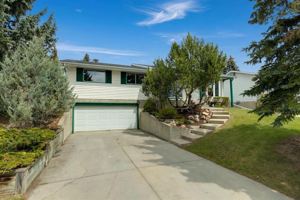 119 Dalhurst Way NW, Calgary, Alberta, T3A 1P1
