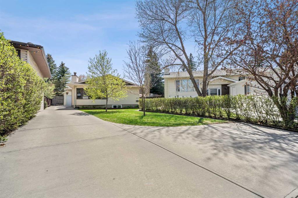 232 Ranchview Place NW, Calgary, Alberta, T3G 1R7