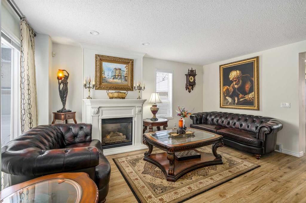 76 Sunlake Gardens SE, Calgary, Alberta, T2X 3G4