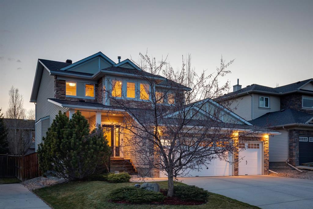 72 Elmont Court SW, Calgary, Alberta, T3H 5Z8