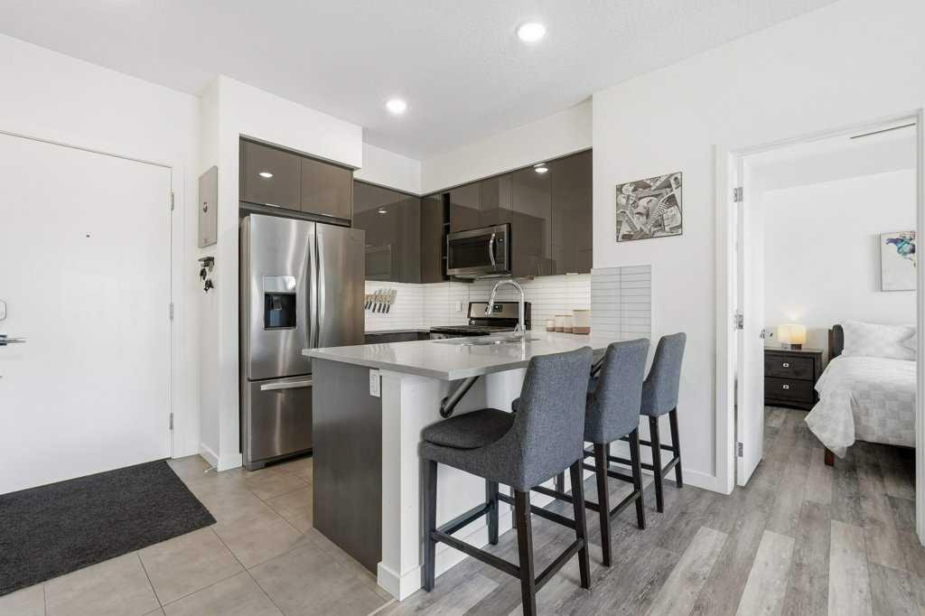 #305 120 18 Avenue SW, Calgary, Alberta, T2S 3H5