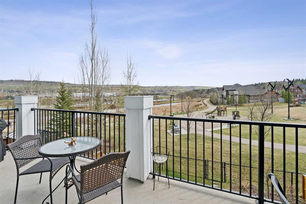 14 Riviera View, Cochrane, Alberta, T4C 0Y7