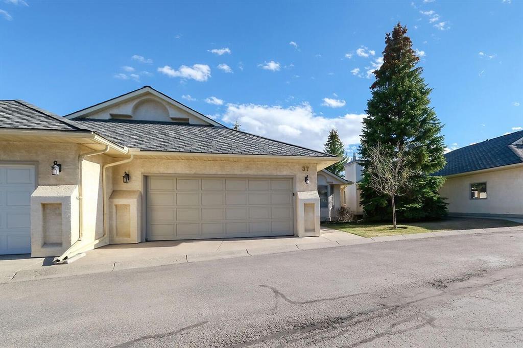 37 Edgepark Villas NW, Calgary, Alberta, T3A 3S2