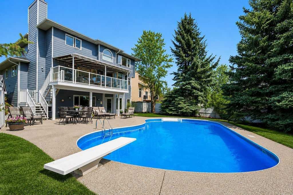 42 Evergreen Terrace SW, Calgary, Alberta, T2Y 2V9