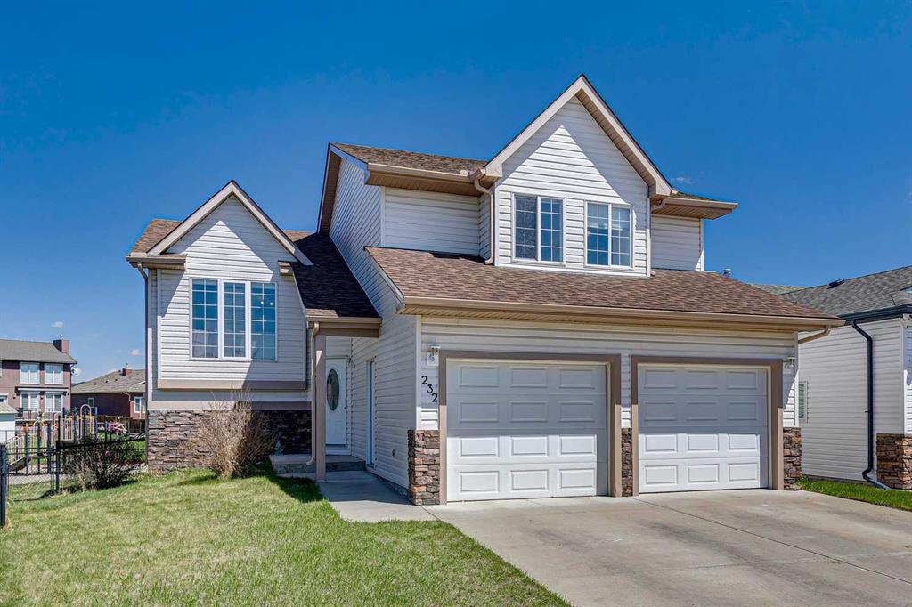 232 Hillcrest Court, Strathmore, Alberta, T1P 1W2