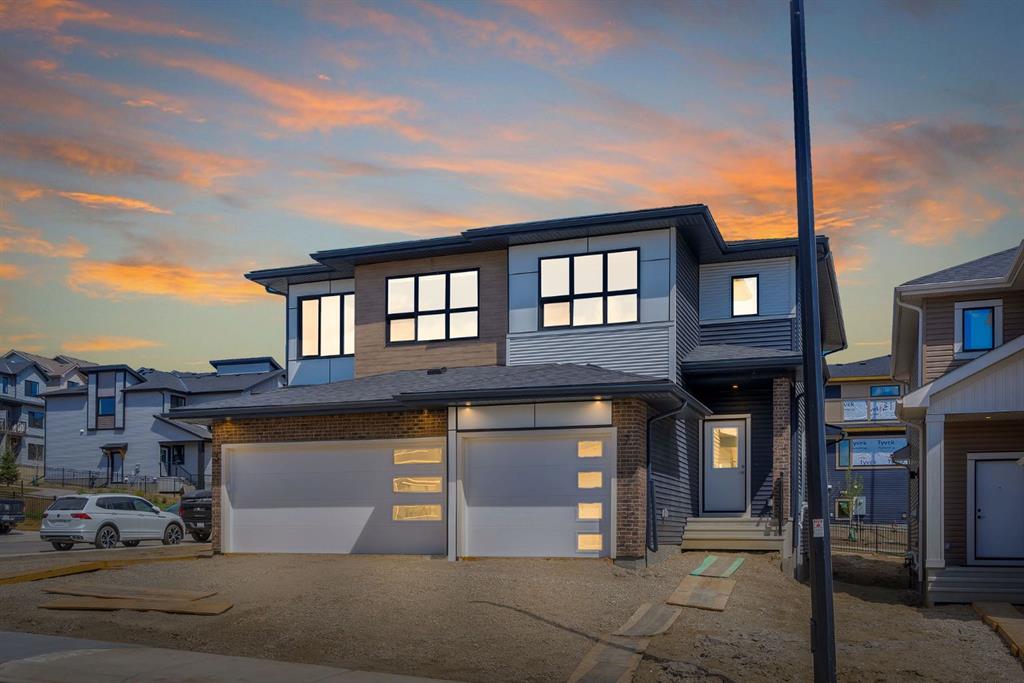 7 Heritage Heath, Cochrane, Alberta, T4C 3K8