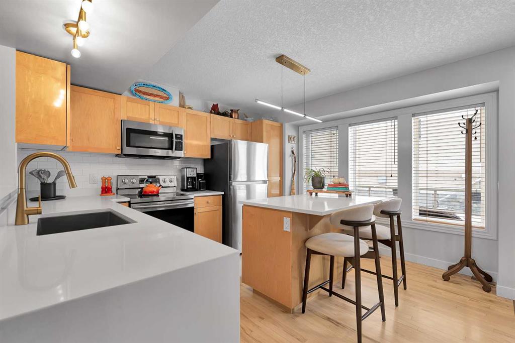 40 Patina Terrace SW, Calgary, Alberta, T3H4M8