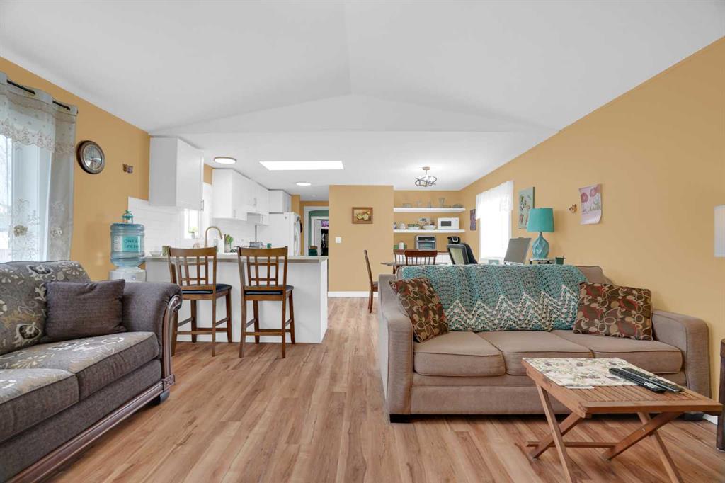 118 Heritage Drive, Okotoks, Alberta, T1S1M4
