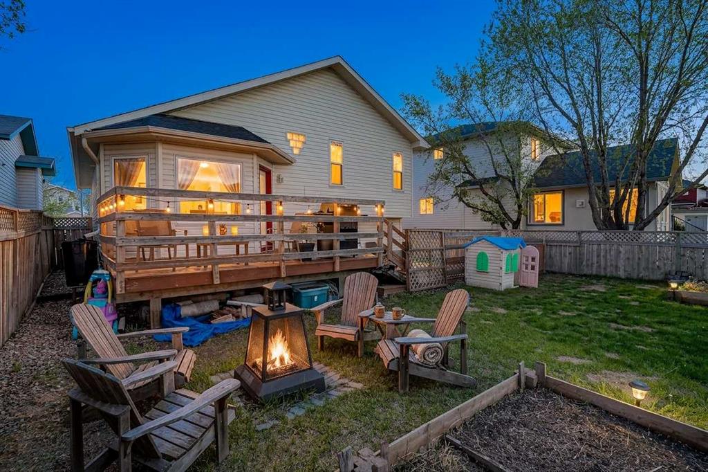 38 Canoe Circle SW, Airdrie, Alberta, T4B2L6