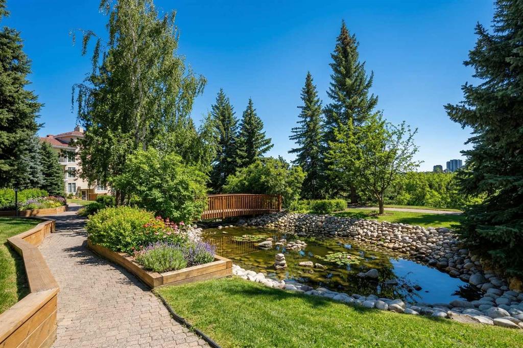 #602 505 Canyon Meadows Drive SW, Calgary, Alberta, T2W 5V9