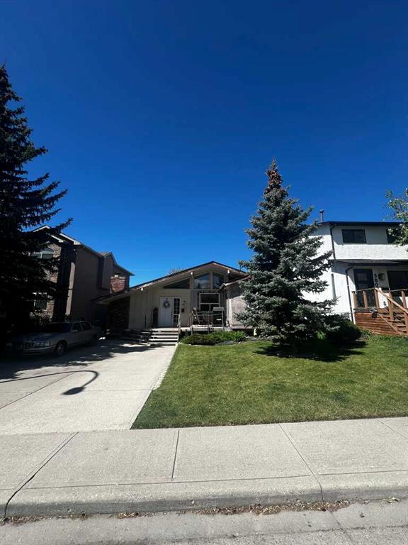 3811 44 Street SW, Calgary, Alberta, T3E3S4