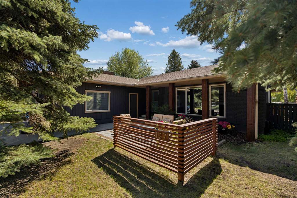 127 Parkglen Crescent SE, Calgary, Alberta, T2J 4L9