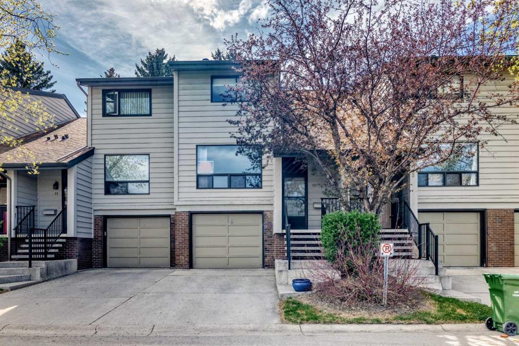 #10 3302 50 Street NW, Calgary, Alberta, T3A2C6